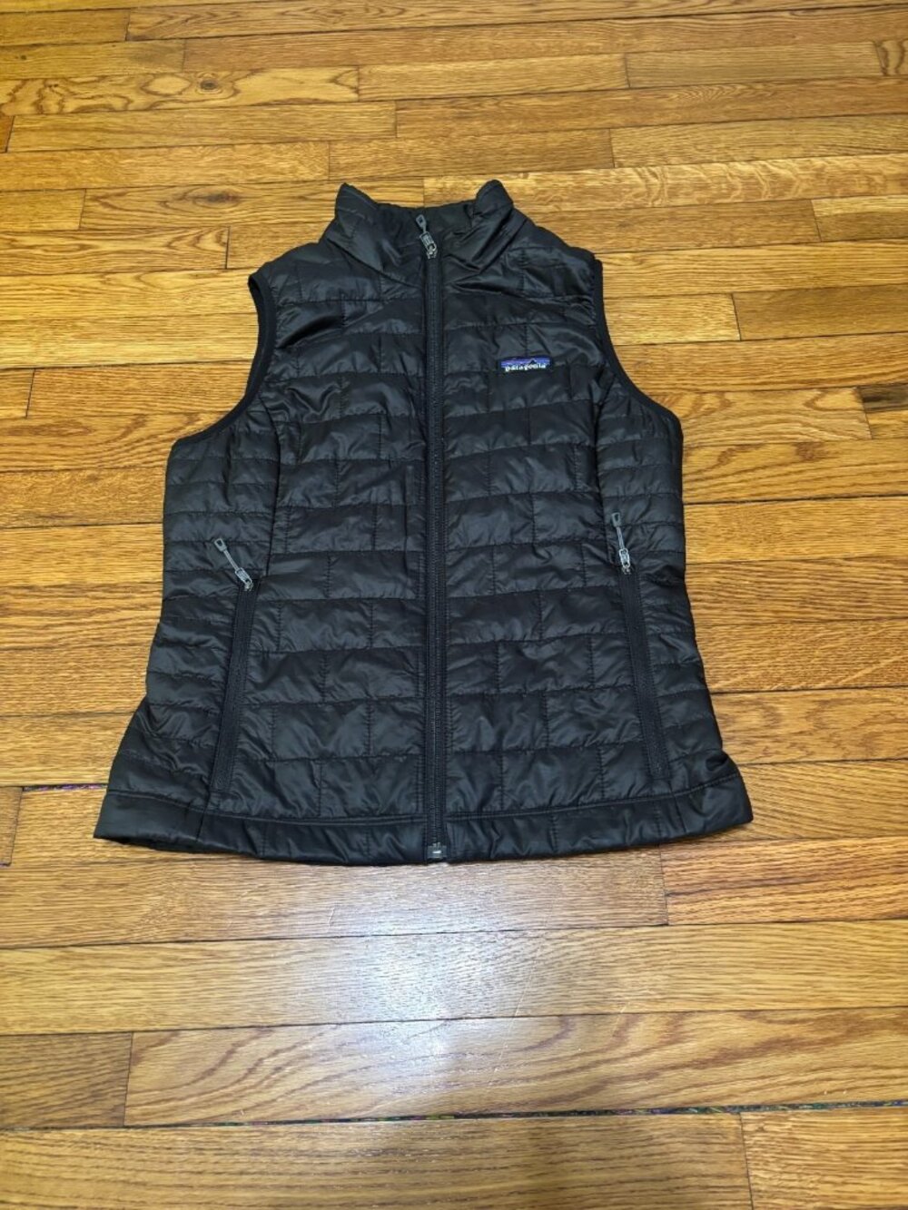 Patagonia Vest Womens Small Black Nano Puff Primaloft Quilted Hiking Puffer